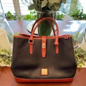 Dooney & Bourke purse